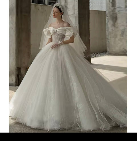 Exquisite Bow Decorate Ball Gowns A Line Wedding Dress