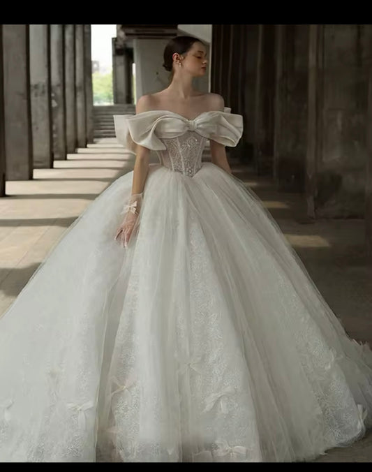 Exquisite Bow Decorate Ball Gowns A Line Wedding Dress