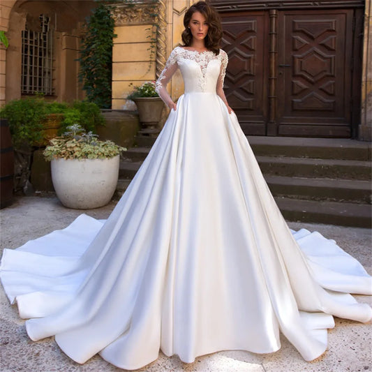 Elegant Lace Applique A-Line Wedding Dress