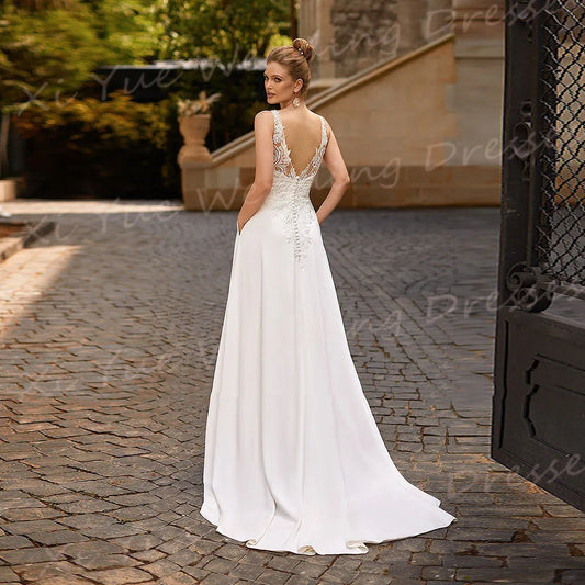 Graceful Lace Wedding Dress